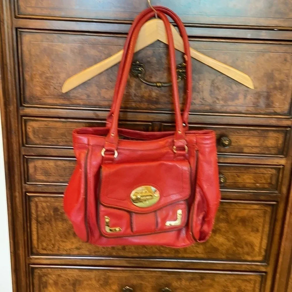 3/$15 Nine West red purse - Picture 2 of 12